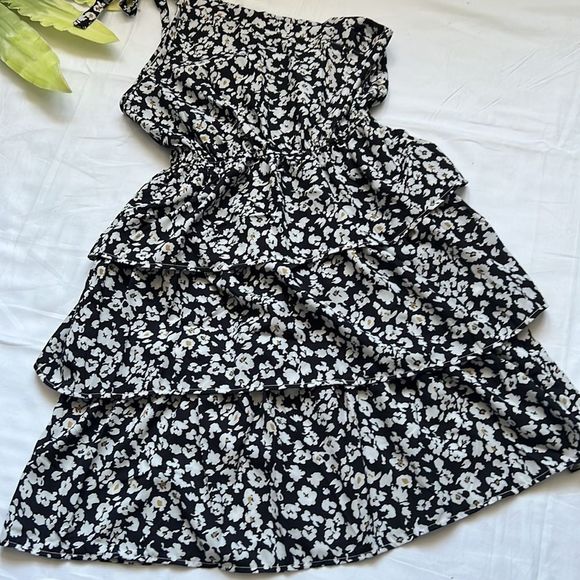 ⭐️One Shoulder Boho Floral Elastic Waist Tiered Ruffle A Line Flowy Dress⭐️ - Picture 10 of 10